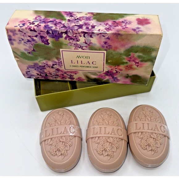 Vintage Avon Lilac Cake Perfumed Soaps Set of 3 Guest Soap Decorative Soap - Picture 2 of 8